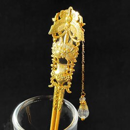 かんざし　蝶々と花と花瓶の飾り簪　ゴールド　２本簪　夏　シズク　しずく　アジアン　ボタニカル　フラワー　和風