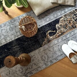 74×132レアサイズ　淡いブルー×こっくりネイビー　トルコヴィンテージラグ