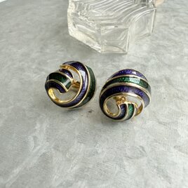 Y430-ヴィンテージイヤリング　U.K. 1970〜80s Gold Tone Navy Green Swirls