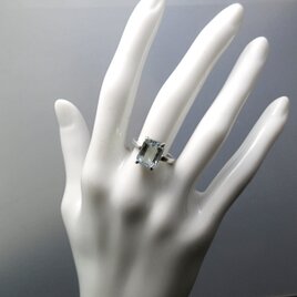 淡い淡い水色・アクアマリンのシルバーリング