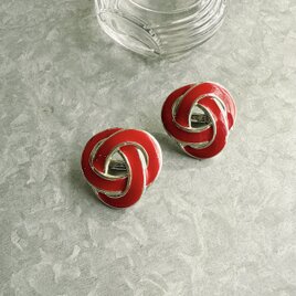 Y1178-ヴィンテージイヤリング U.S.A. 1970〜80s Red Enamel Silver Tone Knot