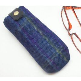 手織りリネンのメガネケース　ダークブルー