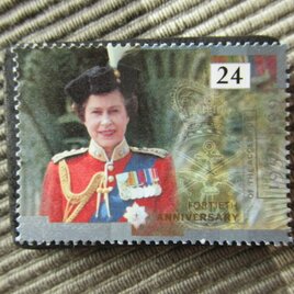 イギリス　切手ブローチ10525