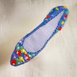 バレエシューズ刺繍きんちゃく | iichi 日々の暮らしを心地よく