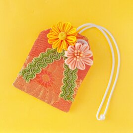 銀青海波）元巫女の花のお守り袋 | iichi 日々の暮らしを