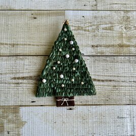 大人かわいい手刺繍クリスマスツリー★(壁掛け) 壁飾り　キャンバス　帆布　パール