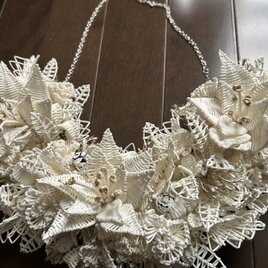 籐のリース　半月型の白いリース・大（クリスマスリース）