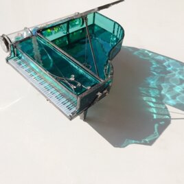 ステンドグラスパネルFDリーフ(897)たかはし 小鳥のパネル ステンドグラス サンキャッチャー 陽だまり雑貨店