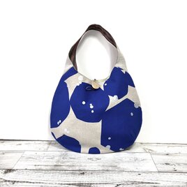 ☆sale 丸いボストンバッグ ピンクの野原 | iichi 日々の暮らし