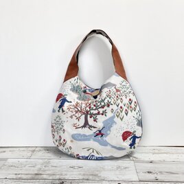 ☆sale 丸いボストンバッグ ピンクの野原 | iichi 日々の暮らし