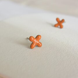 野花のシングルピアス　金木犀