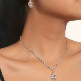 チェコガラスクリア　シャンデリアゴールドフープ☞ハンドメイド ピアス イヤリング チェコガラスクリア シャンデリアゴールドフープ☞ハンドメイド