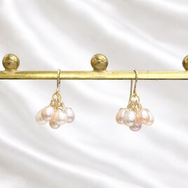 【イヤリング交換可能　ピアス】　淡水真珠