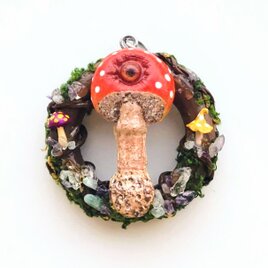 【11】陽気な気分の森のきのこ　大きめペンダント