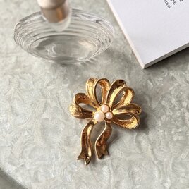 SCM40-【 MONET 】モネ・ヴィンテージブローチ Gold tone