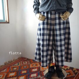ブロックチェックなキュロットガウチョパンツ
