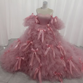 カラードレス ピンク プリンセスライン もこもこドレス リボン 可愛い 抜群のおしゃれ見え 花嫁