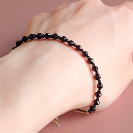 mental strength オニキスとスピネルのシンプルチェーンブレスレット