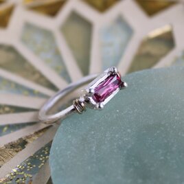 一点物　ロードライトガーネットのリング