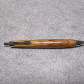 黒柿 孔雀杢 木地仕上げ ワンピースタイプのシャープペンシル