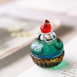 ウランガラスのうさぎが乗ったガラス製のミニ硯 ガラスのうさぎ・四足歩行 / BERTIL VALLIEN / KOSTA BODA・コスタボダ