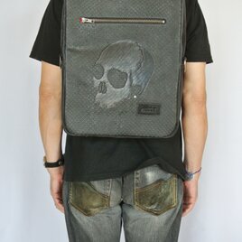 スカル・スクエアリュック。