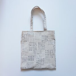 フラットトートバッグ　肩かけ　手描き風モノトーン