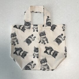 マルシェバック　猫