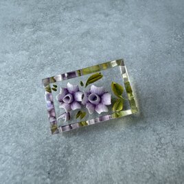 253 ヴィンテージ すみれのゆめ – ルーサイトブローチ