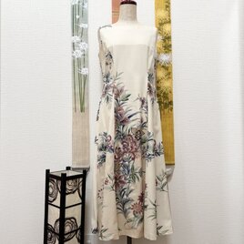 白大島紬のロールカラーAラインワンピース 踊草 | iichi 日々の暮らし