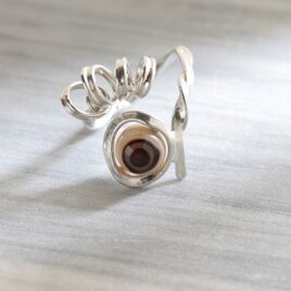 錫と天然石のオープンリング　MEGULY　天眼石　らせん