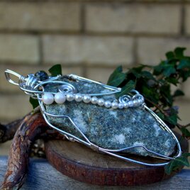 強力な毒だしと、霊気ヒーリングの為の石 ポルサイト | iichi