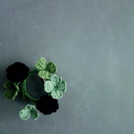 シロツメクサ Black / circle