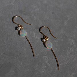 #1071_A 現品　GF+K10 プレシャルオパール　カーブバー　ピアス