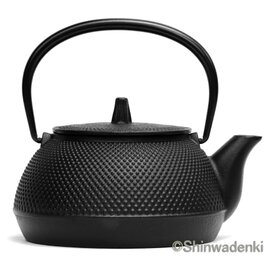 【在庫僅少】南部鉄器 鉄瓶兼用急須 5型新アラレ0.65L 茶漉し付 黒焼付仕上 日本製 ガス・IH対応