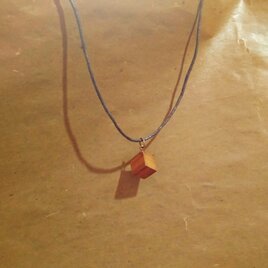 木製ネックレス　CUBE　アサンスギ