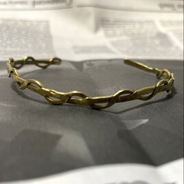 真鍮　槌目ブレスレット「つた」