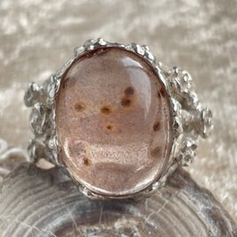 ノスタルジックな手編み風リング