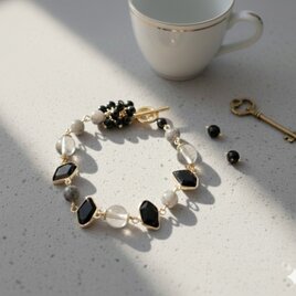 ラルビカイトとチェコガラスのブレスレット(B0377)