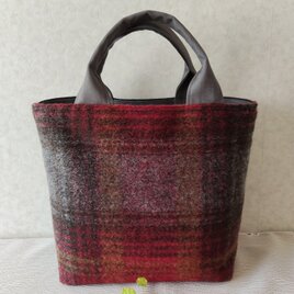 ウール混、赤系タータンチェックの少し大きめトート(イタリア製）)