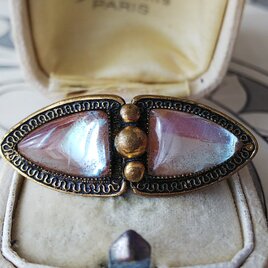 1930年代　サフィレット　アールデコ／Triangleの美しいブローチ