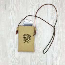 手刺繍スマホショルダー パグ