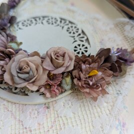 ネックレス  ベージュ色ミニばらとローダンセたち C53