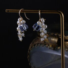 #1073 ミスティークトパーズとパールのピアス