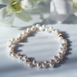 真珠の花飾りブレスレット・金具変更可能　～花冠（はなかんむり）