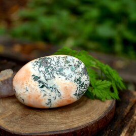 ヒューランダイト　パームストーン