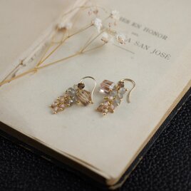 #1076 シャンパンシトリンとラブラドライトのつぶつぶピアス