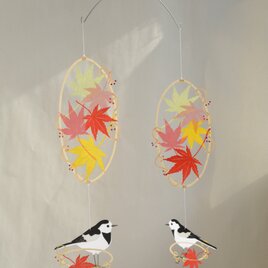 モビール＊イロハモミジとハクセキレイ