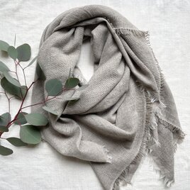 Handwoven Pure Cashmere Square Scarf/ カシミヤ手紡ぎ手織りスクエアスカーフ