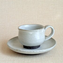 カップ＆ソーサーa